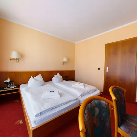 Konukevi Goldener Fasan